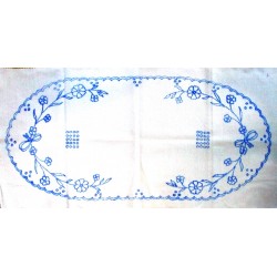 Hímezhető terítő 30x60 cm szegetlen I.