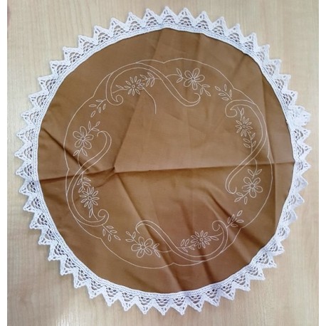 Kis csipkés terítő 28 cm V.