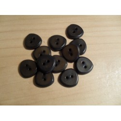 Gomb 1,5x1,5x1,5 cm sötétbarna