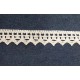 Pamutcsipke 2,6 cm fehér cikkcakkos szélcsipke