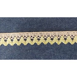 Pamutcsipke 2 cm barna-arany cikkcakkos szélcsipke