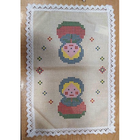 Előfestett csipkés szögletes terítő 22x31 cm baba sárga