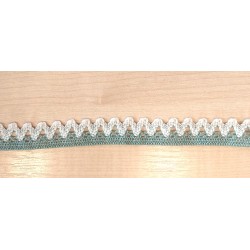 Pamutcsipke 2 cm zöld/drapp cikkcakkos szélcsipke