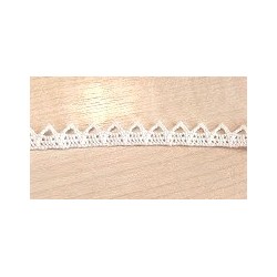 Pamutcsipke 1 cm krém cikkcakkos szélcsipke