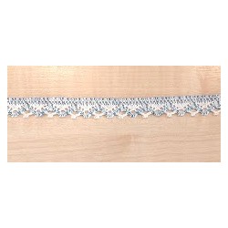 Pamutcsipke 1,4 cm fehér/metálkék mintás szélcsipke