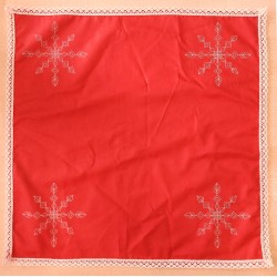 Hímezhető előfestett terítő csipkével 40x40 cm