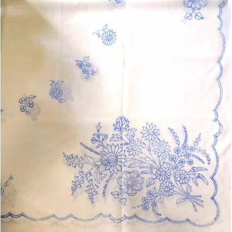 Hímezhető terítő 120x120 cm szegetlen IV.