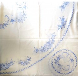 Hímezhető terítő 150x150 cm szegetlen III.