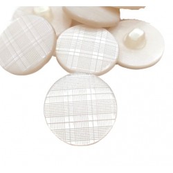 Gomb 2 cm krém kockamintás gyöngyházfényű