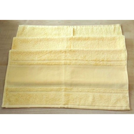 Hímezhető törölköző 50x100 cm sárga
