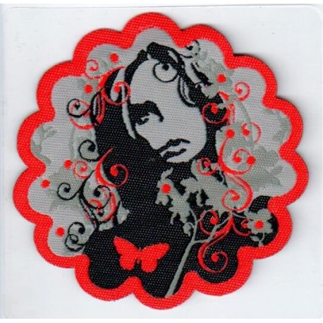 Vasalható folt arc pillangóval