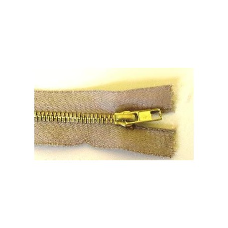 Cipzár 14 cm fém bézs