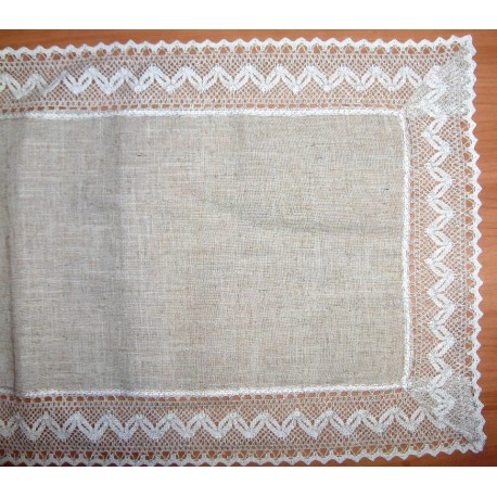 Hímezhető terítő csipkével 50x110 cm nyersszínű