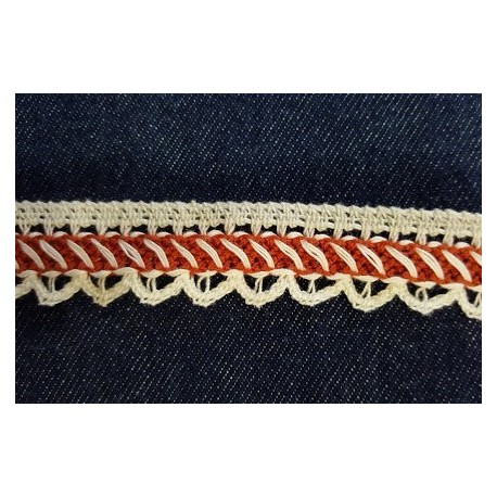 Pamutcsipke 2,2 cm drapp drapp/bordó mintás szélcsipke