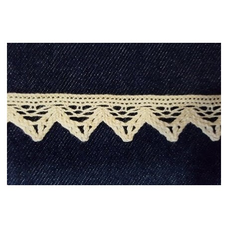 Pamutcsipke 2 cm krém cikkcakkos szélcsipke